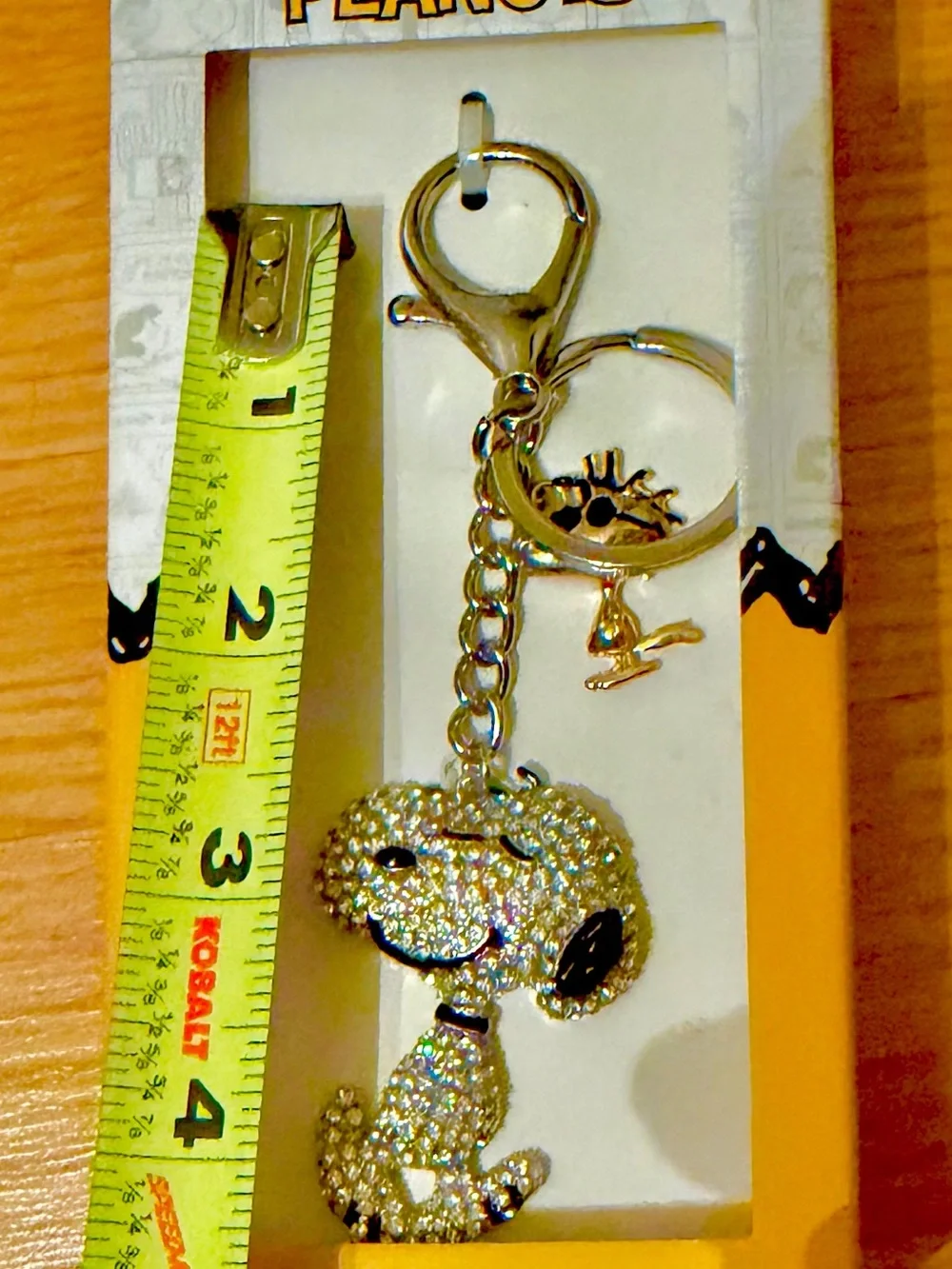 Peanuts rhinestone snoopy